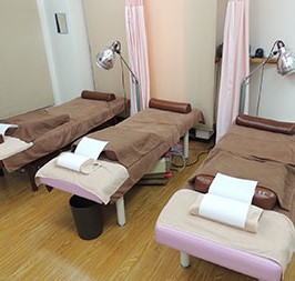 健康堂接骨院　施術室